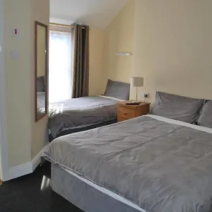 Guest house Parkway